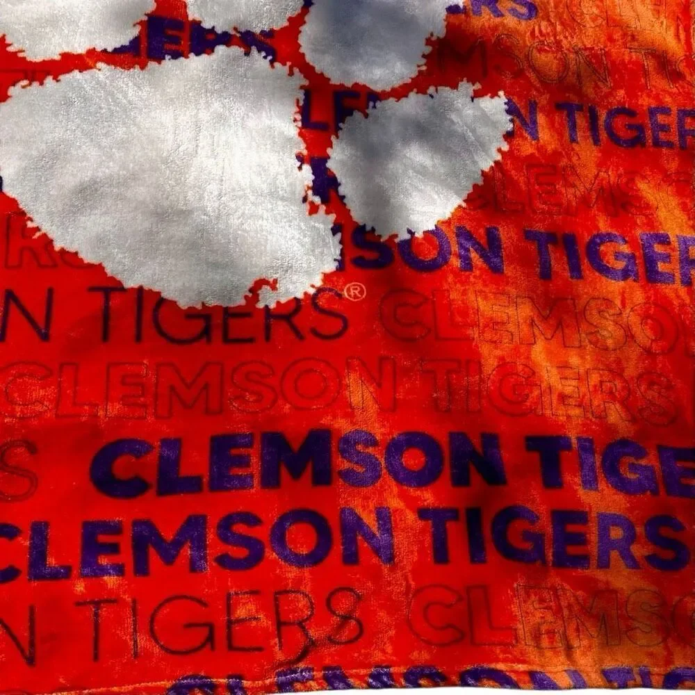NCAA Clemson Tigers Classic Throw Blanket